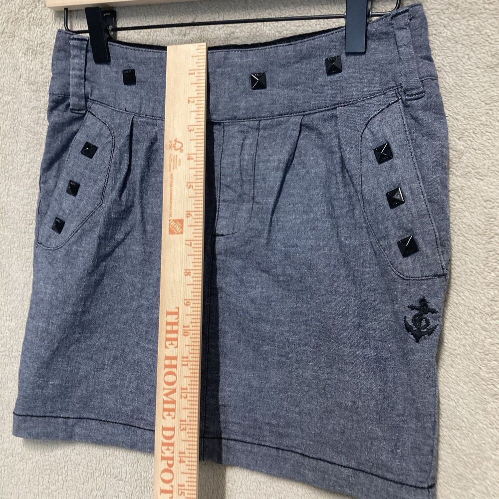 OBEY Propaganda Light Grey Denim Studded Mini Skirt Size 26 Logo Pockets - Picture 10 of 12
